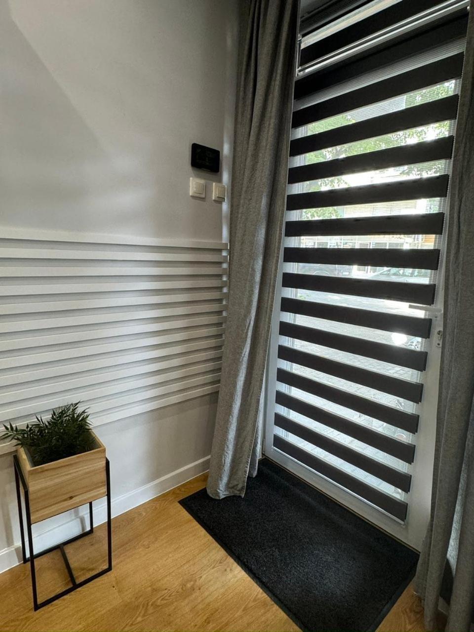 דירות בורגאס Casa Raffaelo מראה חיצוני תמונה